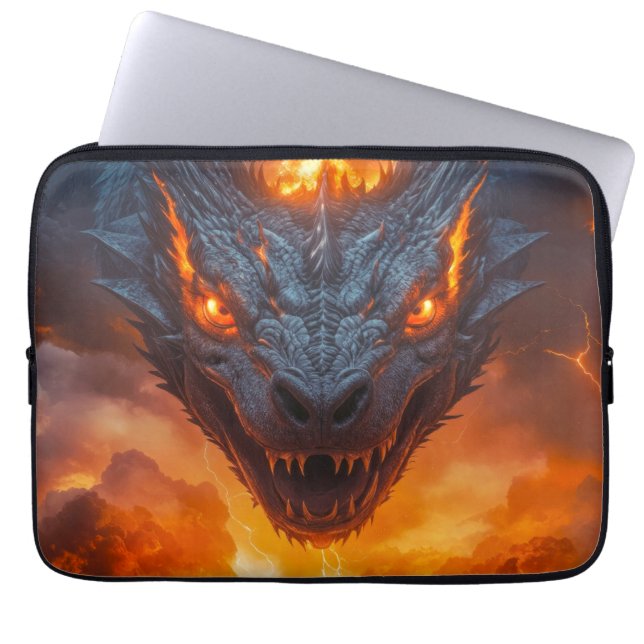 Capa Para Notebook Dragão de Fogo Sob Fantasia de Lua Cheia (Frente)
