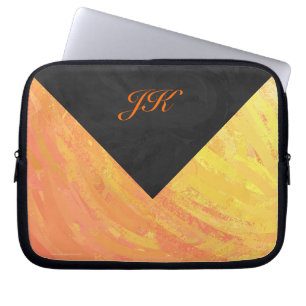 Capa Para Notebook Dragões Olhos Laranja e Monograma Negro