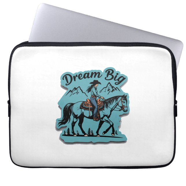 Capa Para Notebook Dream Big-Cowgirl Cavalo Andando (Frente)