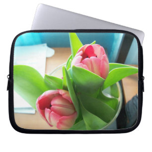 Capa Para Notebook duas tulipas cor-de-rosa numa bolsa de laptop