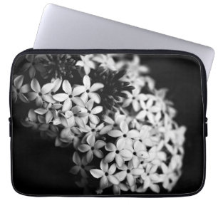 Capa Para Notebook Elegante foto floral em preto e branco