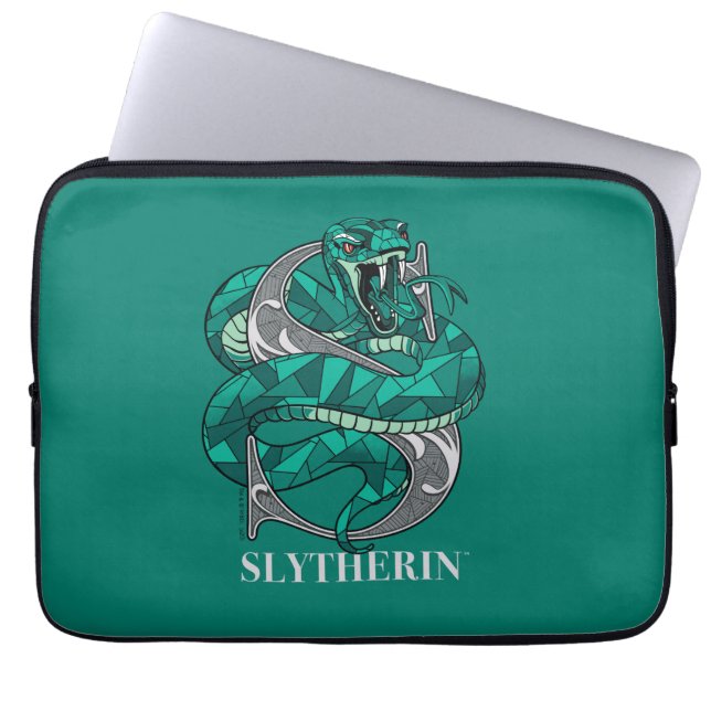 Capa Para Notebook Emblema Xadrezado SLYTHERIN™ (Frente)