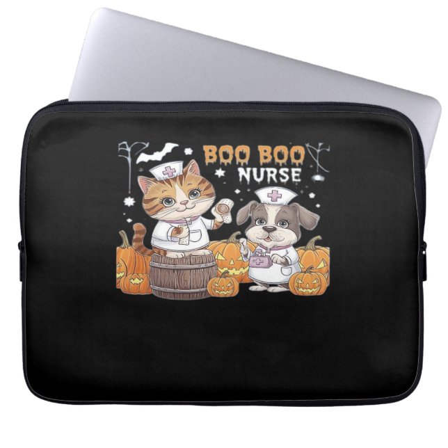 Capa Para Notebook Enfermeira de Halloween Gato e Cachorro com Pumpki (Frente)