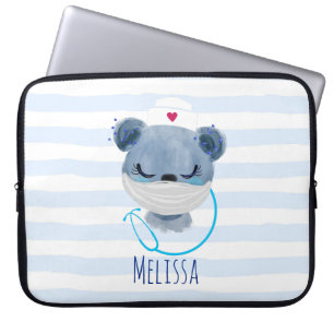 Capa Para Notebook Enfermeira de Urso Bonito Vestindo uma Máscara Méd