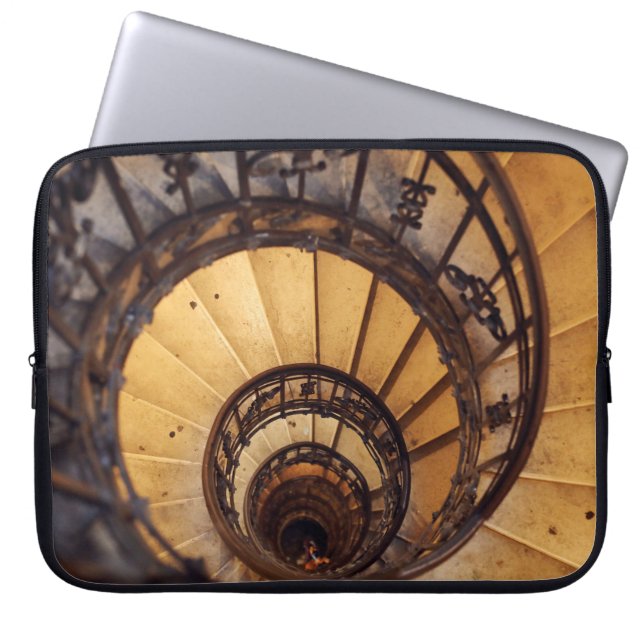 Capa Para Notebook Escada espiral escada escada escada antiga escada  (Frente)
