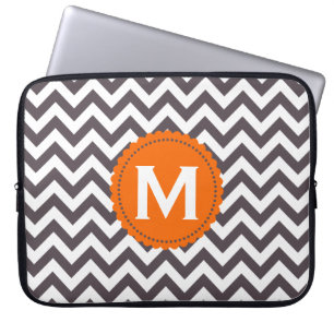 Capa Para Notebook Escuro - teste padrão de Chevron do monograma do