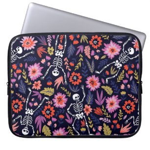 Capa Para Notebook Esqueletos dançarinos no padrão do jardim floral