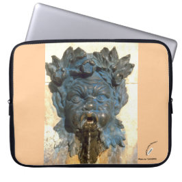 Capa Para Notebook Estátua