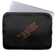 Estojo de Tablet Nome Distorcido (Preto e Ferrugem