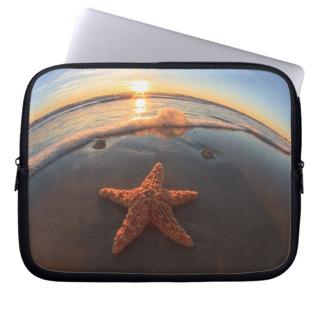 Capa Para Notebook Estrela do mar na praia no por do sol (Frente)