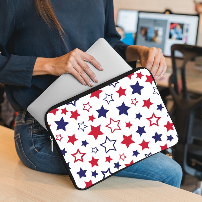 Capa Para Notebook Estrelas Vermelhas e Azuis, 4 de Julho, Fundo Bran (Criador carregado)