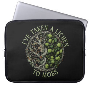 Capa Para Notebook Eu Levei um Líquen para Musgo - Piada Divertida da