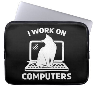 Capa Para Notebook Eu Trabalho Em Computadores Amante de Gatos Engraç