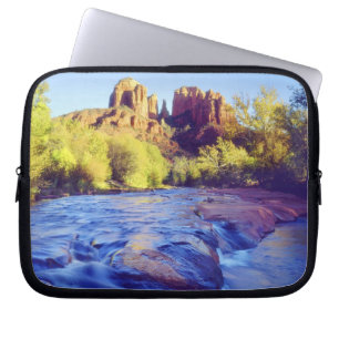 Capa Para Notebook EUA, Arizona, Sedona. Cathedral Rock refletindo 2