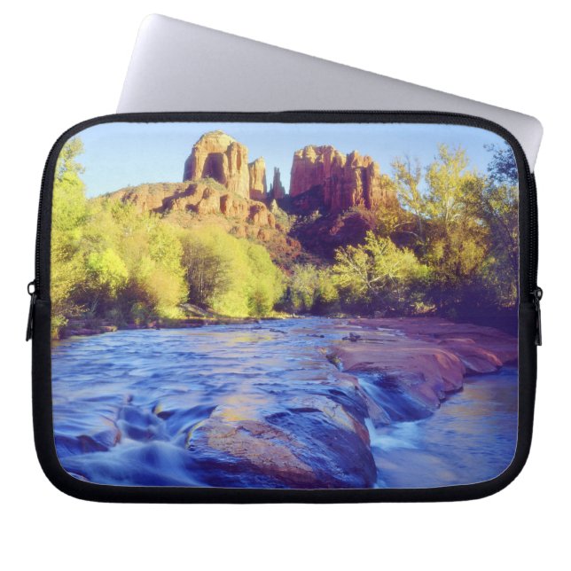 Capa Para Notebook EUA, Arizona, Sedona. Cathedral Rock refletindo 2 (Frente)