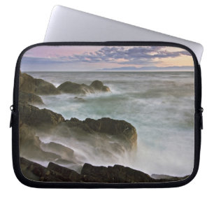 Capa Para Notebook EUA, Washington, Ilhas San Juan. Ondas batem