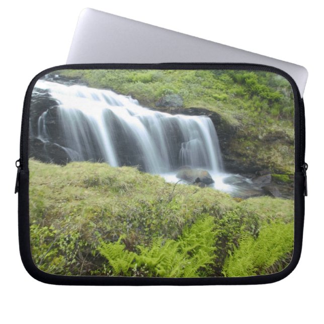 Capa Para Notebook Europa, Noruega. Cachoeira. (Frente)