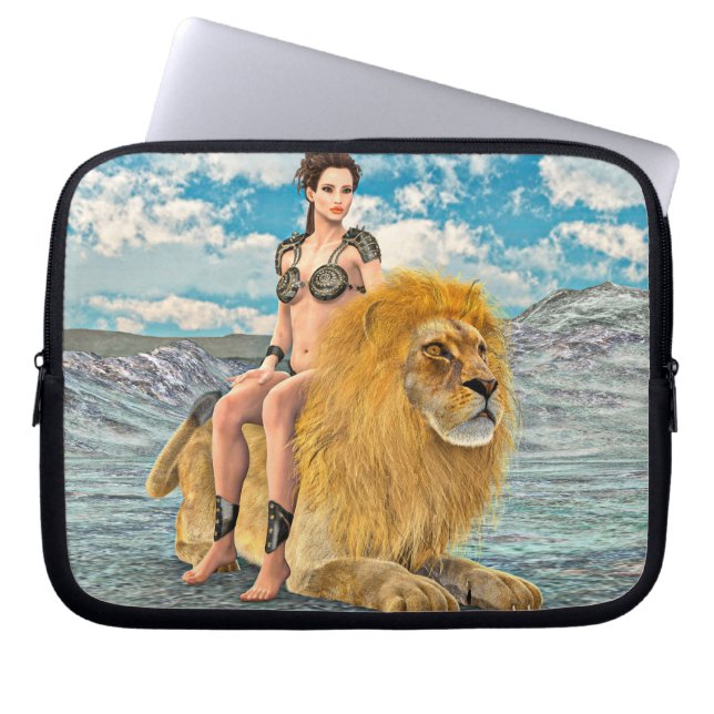 Capa Para Notebook Fantasia Rainha Leoa (Frente)