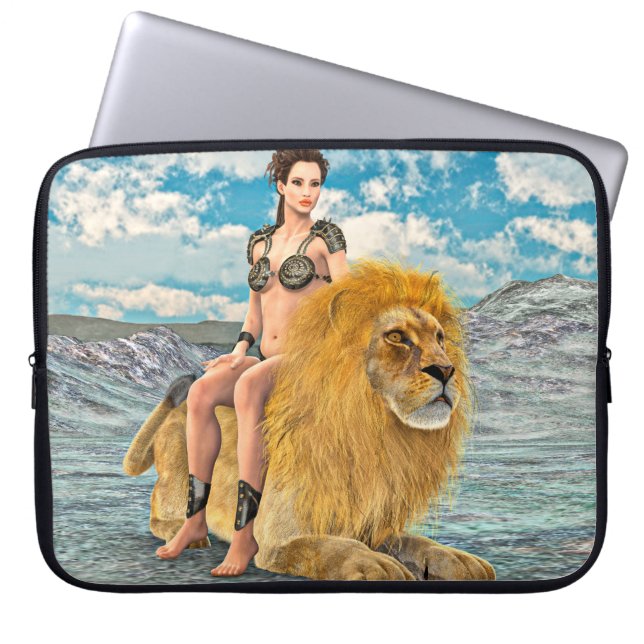 Capa Para Notebook Fantasia Rainha Leoa (Frente)