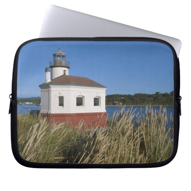 Capa Para Notebook Farol Coquille River, Oregon, EUA (Frente)