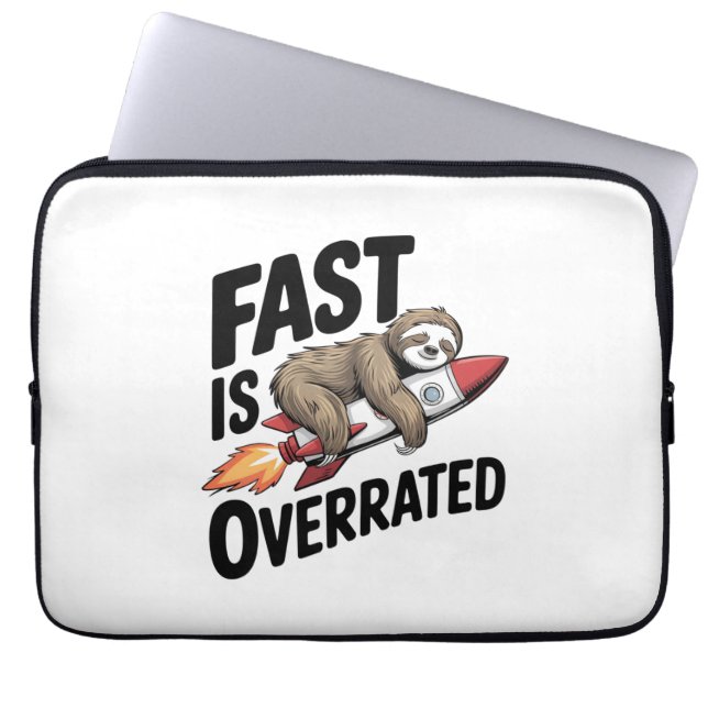 Capa Para Notebook Fast é superestimado em Sloth Rocket (Frente)