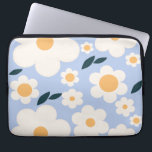 Capa Para Notebook Flor Market Copenhagen Flowers White Blue Floral<br><div class="desc">Flower Market Copenhagen: arte floral abstrato - impressão de flores retrorativas - pastel dinamarquês com fundo azul de bebê e margaridas brancas.</div>
