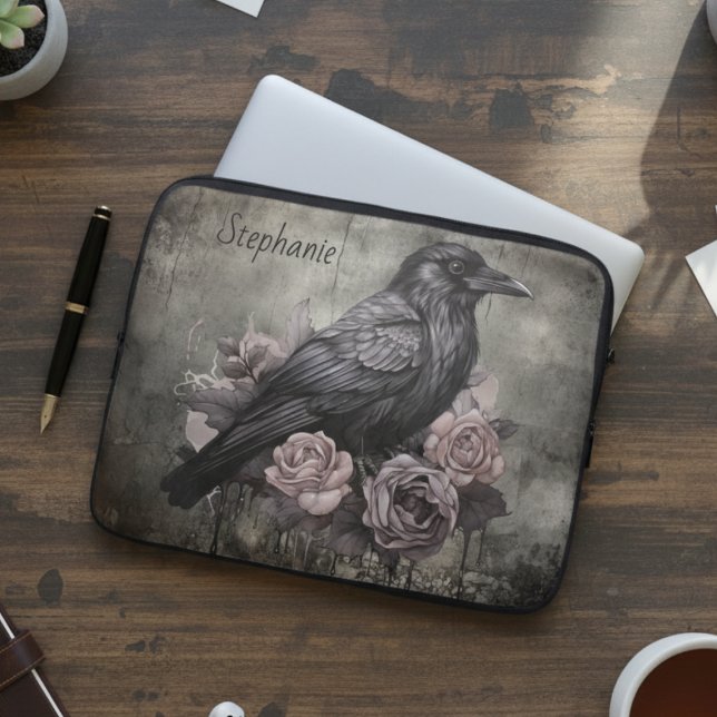 Capa Para Notebook Floral Academia Sombria Corvo Gótico (Black raven with roses personalized laptop sleeve)