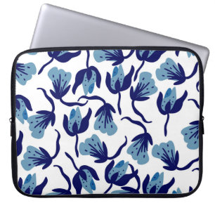 Capa Para Notebook Floral Azul Pansy: Sem Costura Desenhada À Mão.
