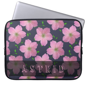 Capa Para Notebook Flores cor-de-rosa românticas do gerânio em algu