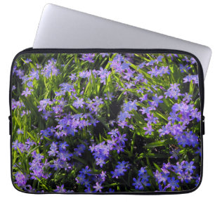 Capa Para Notebook Flores de Mola Azul, folhas verdes