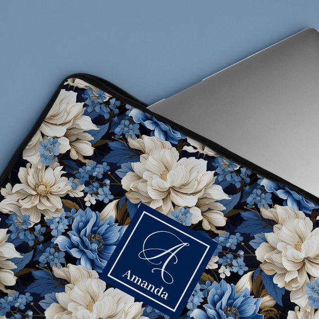 Capa Para Notebook Flores Opulentas Azul-Marinho Elegante Estojo para (Opulent Navy Blue Flowers Elegant Laptop Sleeve Case)