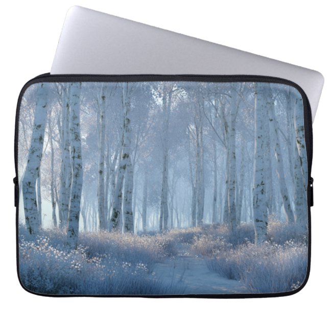 Capa Para Notebook Floresta de Neve Radiante de Bétula (Frente)