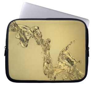 Capa Para Notebook Forma abstrata formada espirrando a água