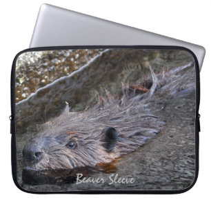 Capa Para Notebook Foto de Vida Selvagem de Castor de Natação em Bran