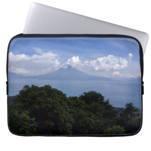 Capa Para Notebook Foto dos vulcões do lago Atitlan