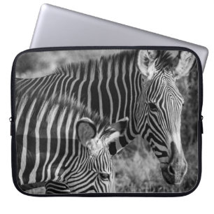 CAPA PARA NOTEBOOK FOTO GRAYSCALE DE ZEBRAS