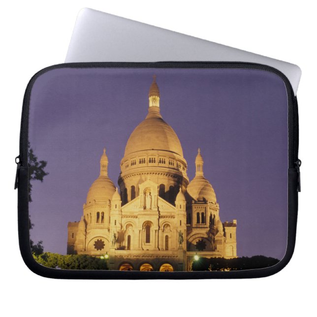Capa Para Notebook França, Paris, Sacré-Coeur ao anoitecer. (Frente)