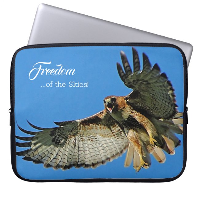 Capa Para Notebook Freedom of the Skies Red'Tailed Hawk (Frente)