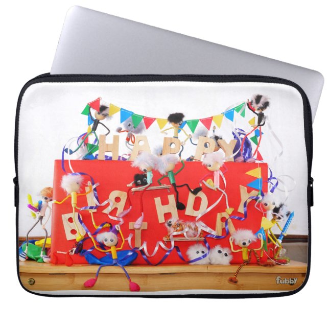 Capa Para Notebook Fubby's die feest vieren voor verjaardag. (Frente)