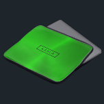 Capa Para Notebook Fundo metálico verde brilhante polido<br><div class="desc">Tons verdes modernos elegantes,  impressão de textura metálica polido. Monograma opcional.</div>