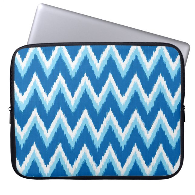 Capa Para Notebook Gamas de Ikat Chevron - Cobalto, Azul-Céu e Branco (Frente)