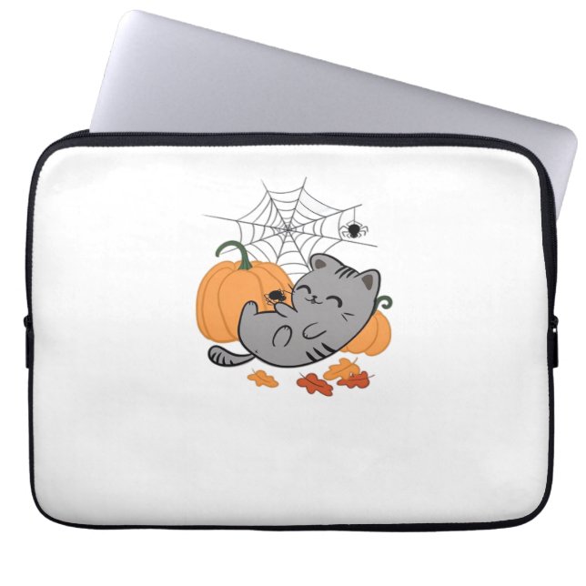 Capa Para Notebook Gatinho de Halloween e aranhas, T-Shirt clássico (Frente)
