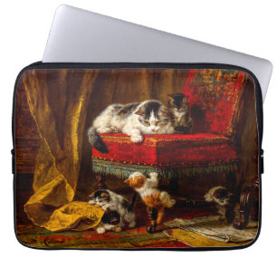 Capa Para Notebook Gato e Gatinhos Brincando com Cadeira