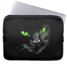 Gatos Pretos Reinam - Olhos Verdes