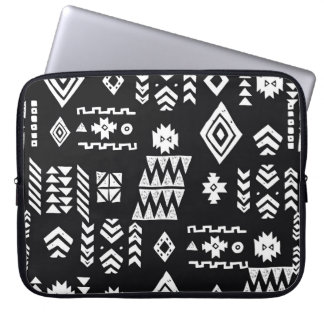 Capa Para Notebook Geométrico tribal: fundo sem costura na moda.