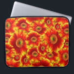 Capa Para Notebook Gerbera Daisies Amarelo e Laranja<br><div class="desc">Design floral brilhante e arrojado com margarida amarela e laranja gerbera. Esta vibrante imagem colorida contém amarelos brilhantes da manga,  cores laranja intensas e vermelhos vívidos que parecem brilhar com a vida.</div>