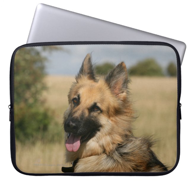 Capa Para Notebook German shepherd que cola a língua para fora (Frente)