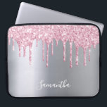 Capa Para Notebook Glitter rosa prateado goteja nome cintilante<br><div class="desc">Uma mala elegante,  feminina e gampa. Colírio rosa,  pingado de tinta. Quadrinho de fundo com aspecto de prata. Insira seu nome,  escrito com um script de estilo moderno,  escrito à mão. Letras brancas coloridas.</div>