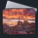 Capa Para Notebook Glória da Manhã Rosa<br><div class="desc">Glória de Manhã Rosa IV de David Drost. Possui uma imagem pacífica de paisagens naturais contra um céu laranja e rosa.</div>