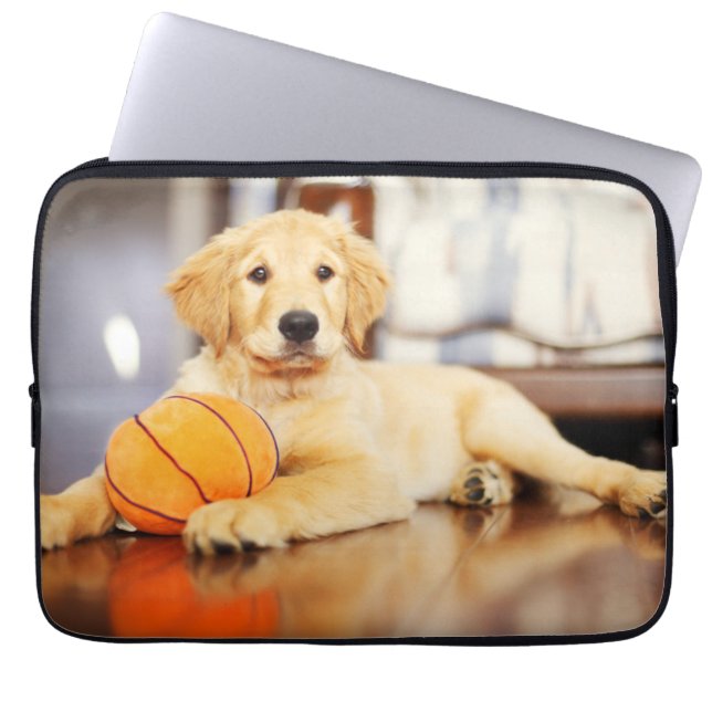 Capa Para Notebook Golden Retriever With Basketball Toy (Frente)